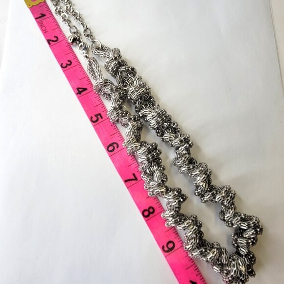 Silver Choker Necklace in a silvertone - Picture 6 of 8